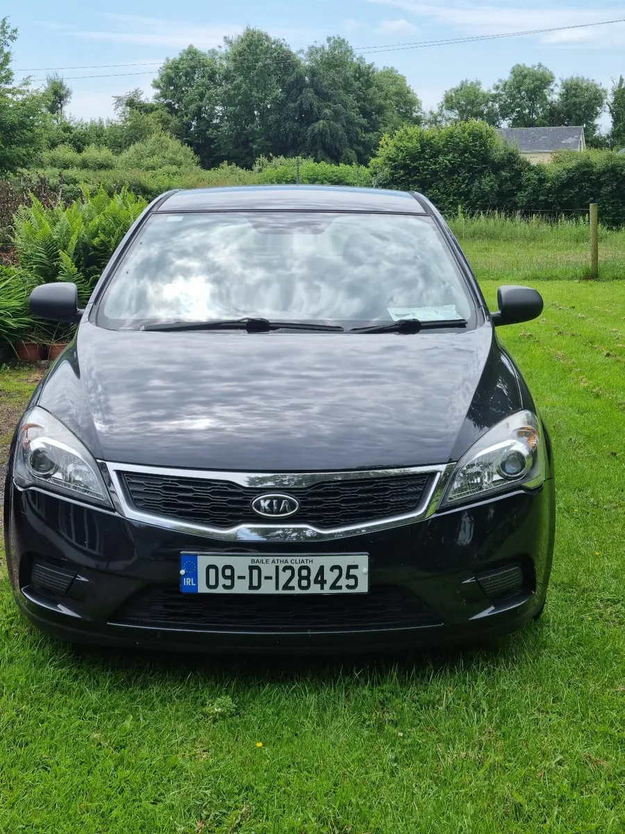 Kia Ceed 2009 - Image 1