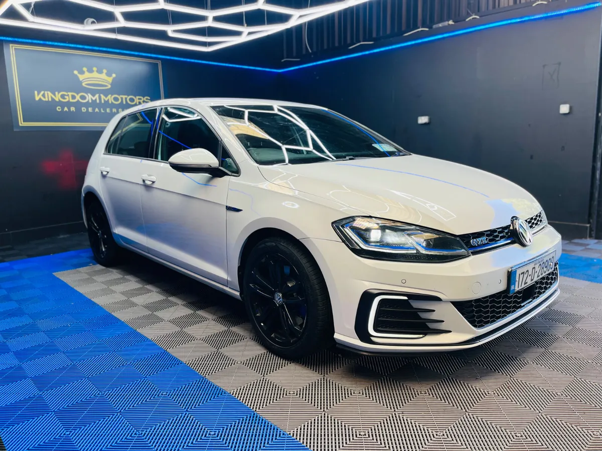 Volkswagen Golf GTE,AUTO,Low miles - Image 2