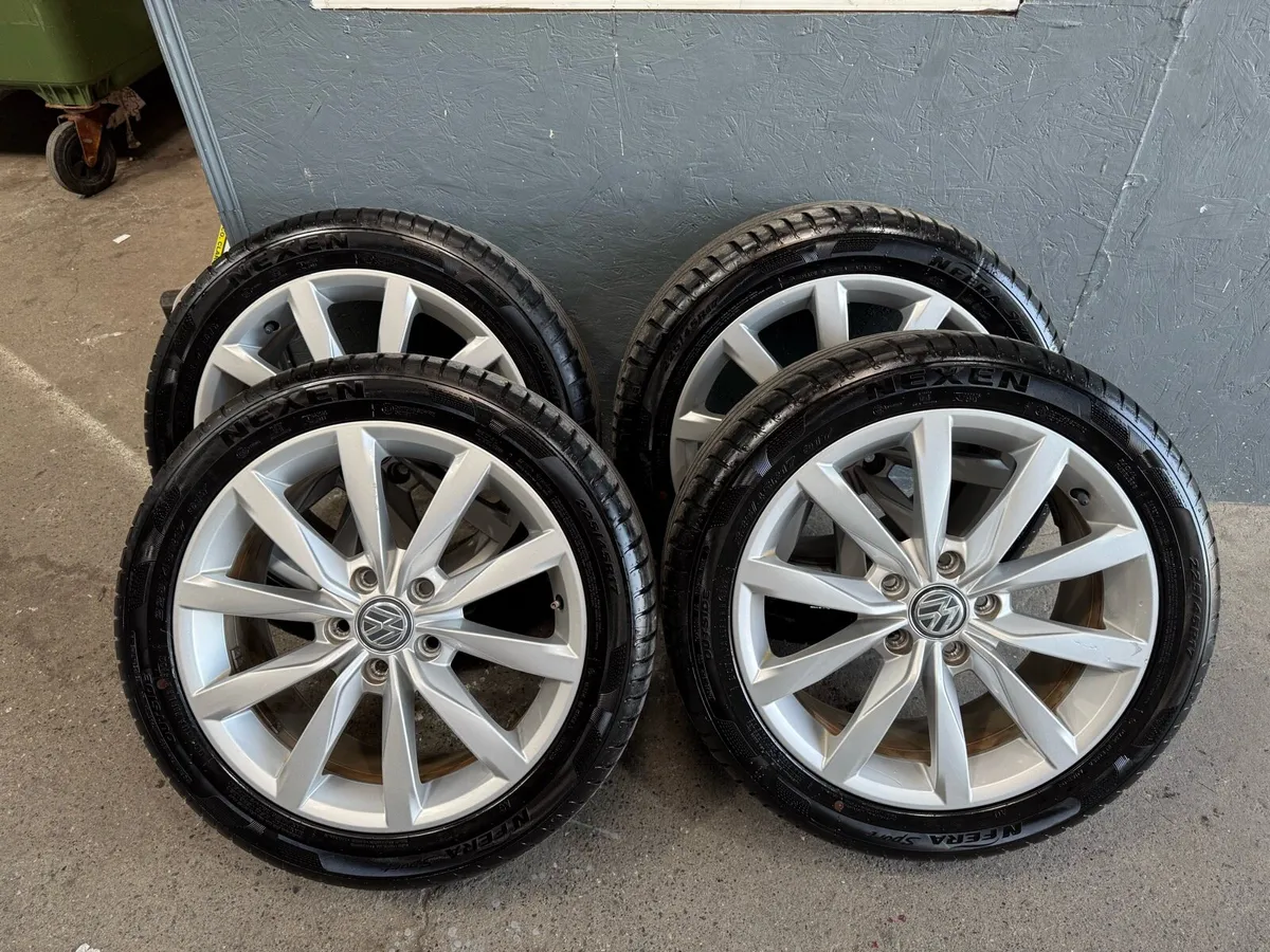 Vw Golf alloys 17” - Image 4