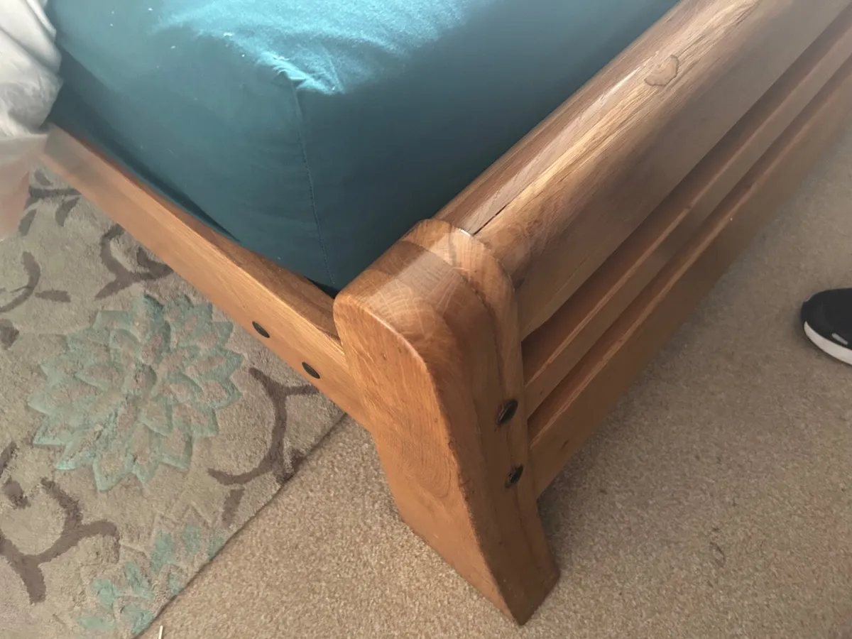 Kingsize Wooden Sleigh Bed - Image 3
