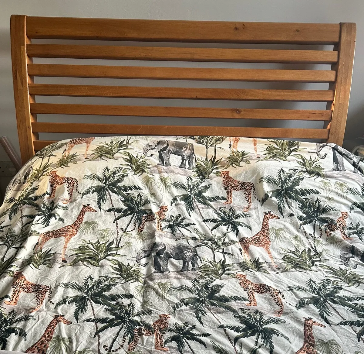 Kingsize Wooden Sleigh Bed - Image 2