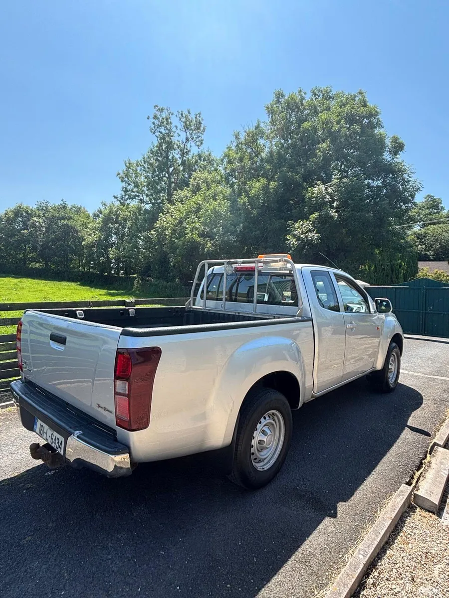 Isuzu D-Max 2016 - Image 2