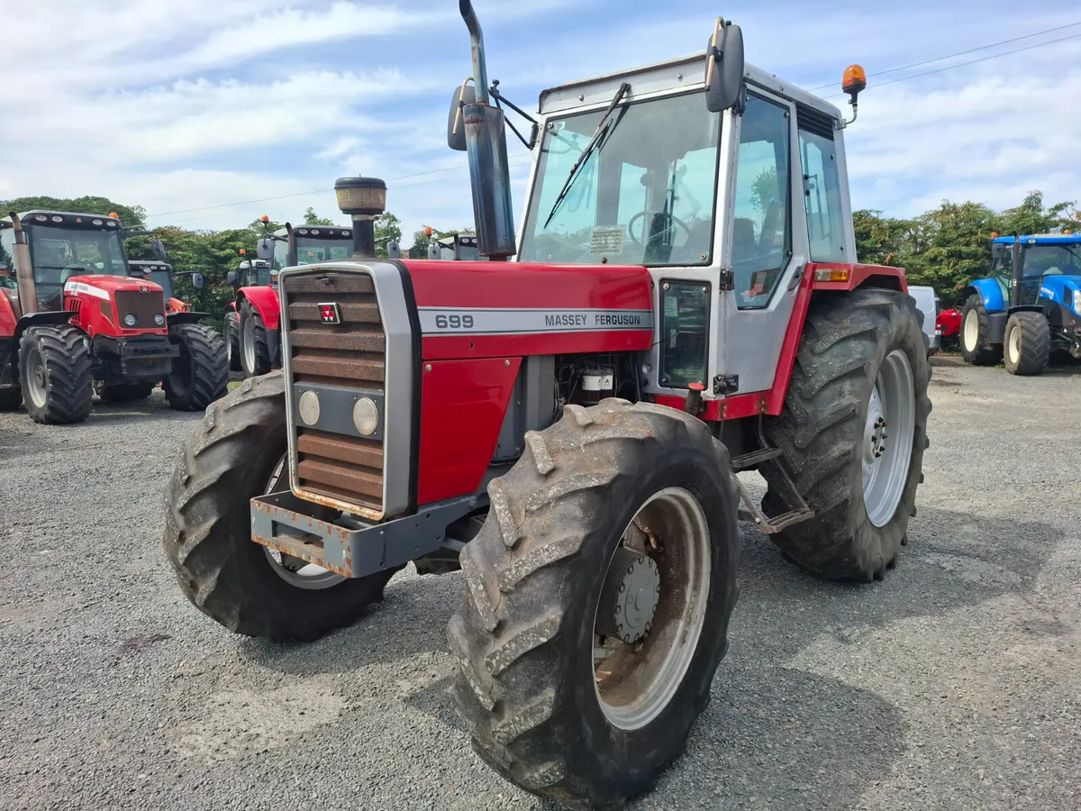 Massey Ferguson 699 - Image 1