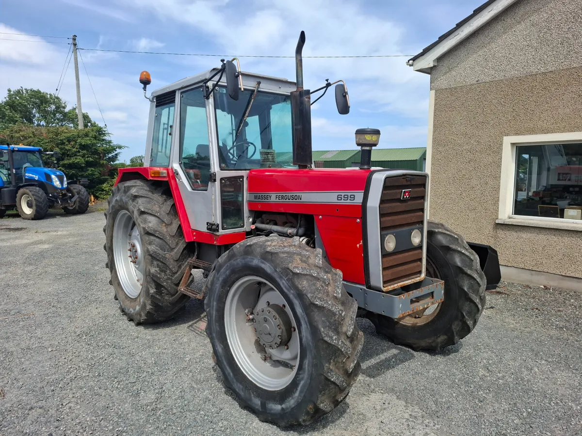 Massey Ferguson 699 - Image 2