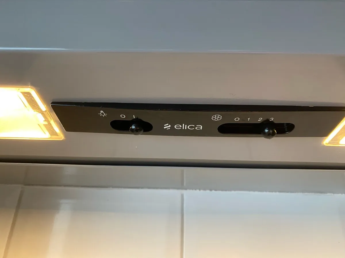 Integrated Electra extractor fan and boil tap - Image 2