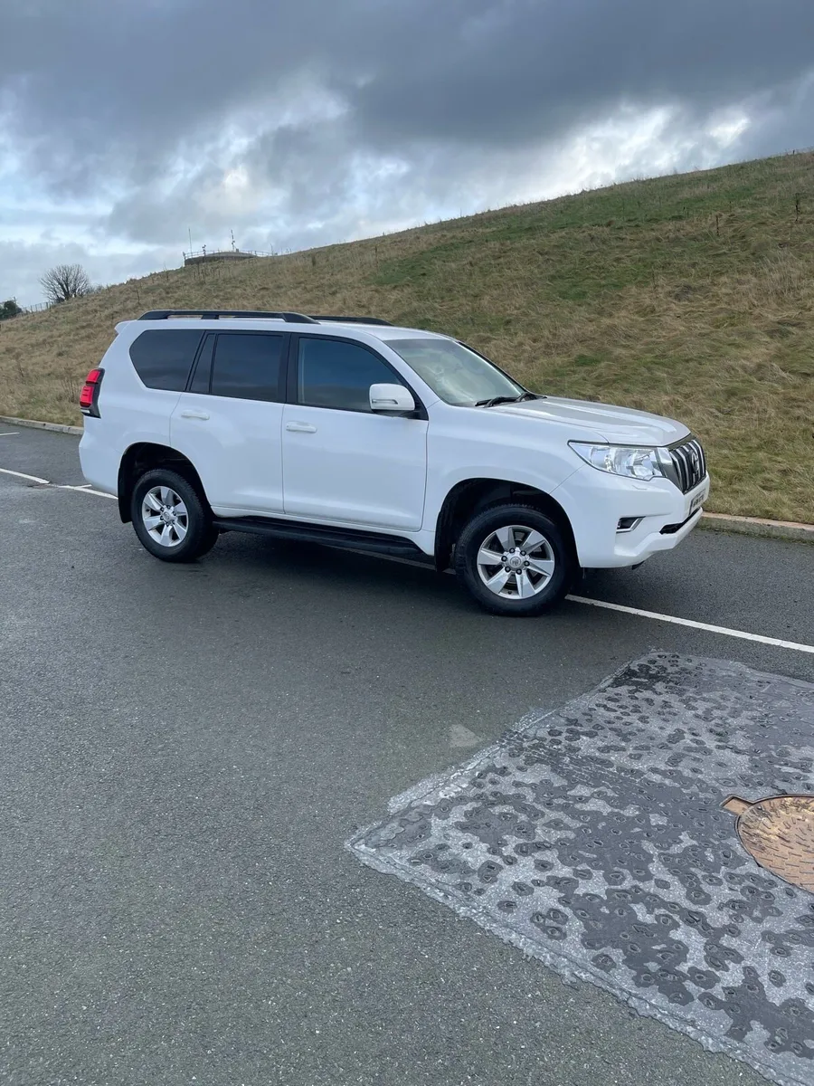 2019 Toyota Landcruiser - Image 1