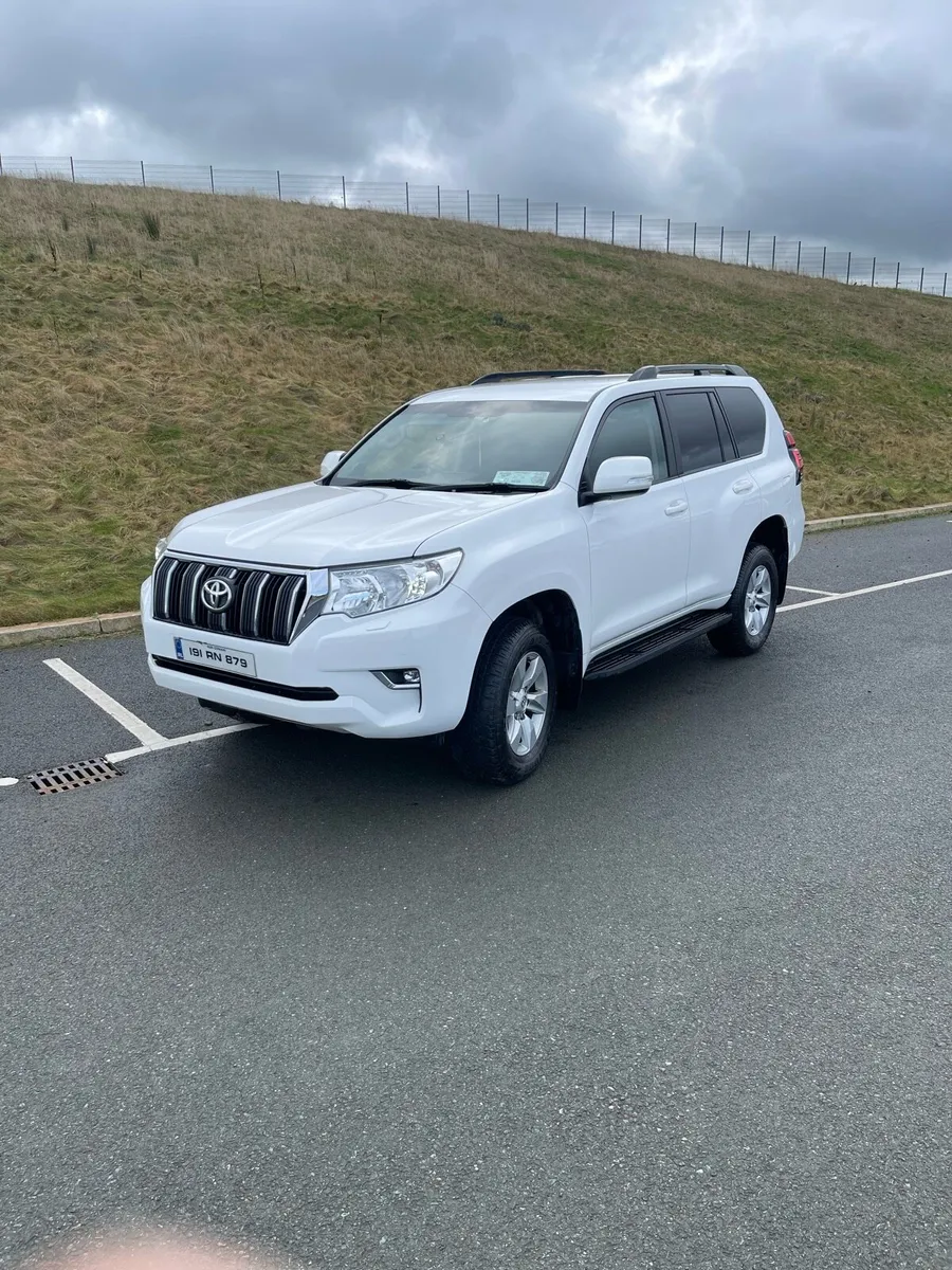 2019 Toyota Landcruiser - Image 3