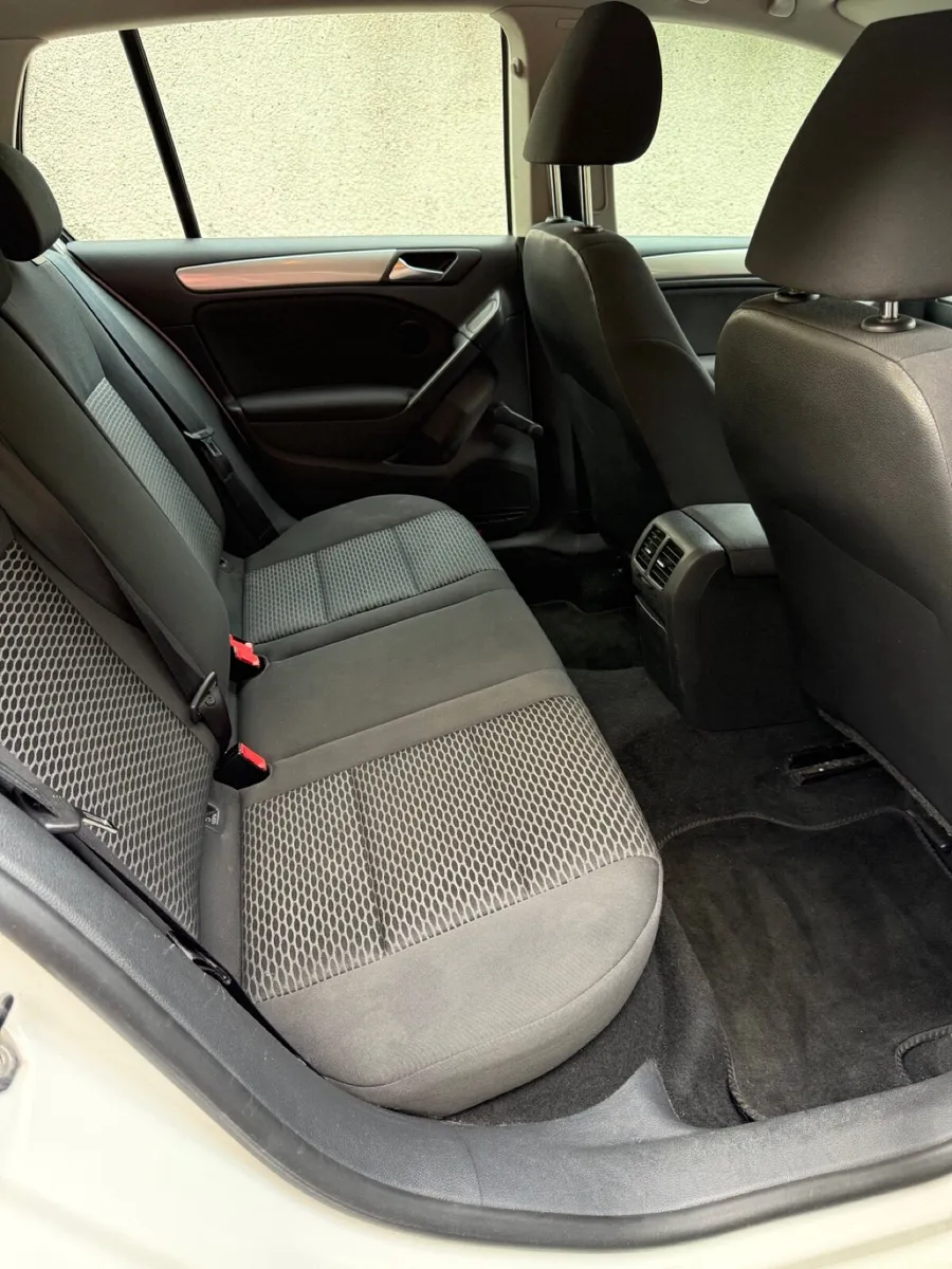 Volkswagen Golf 1.2 petrol - Image 4