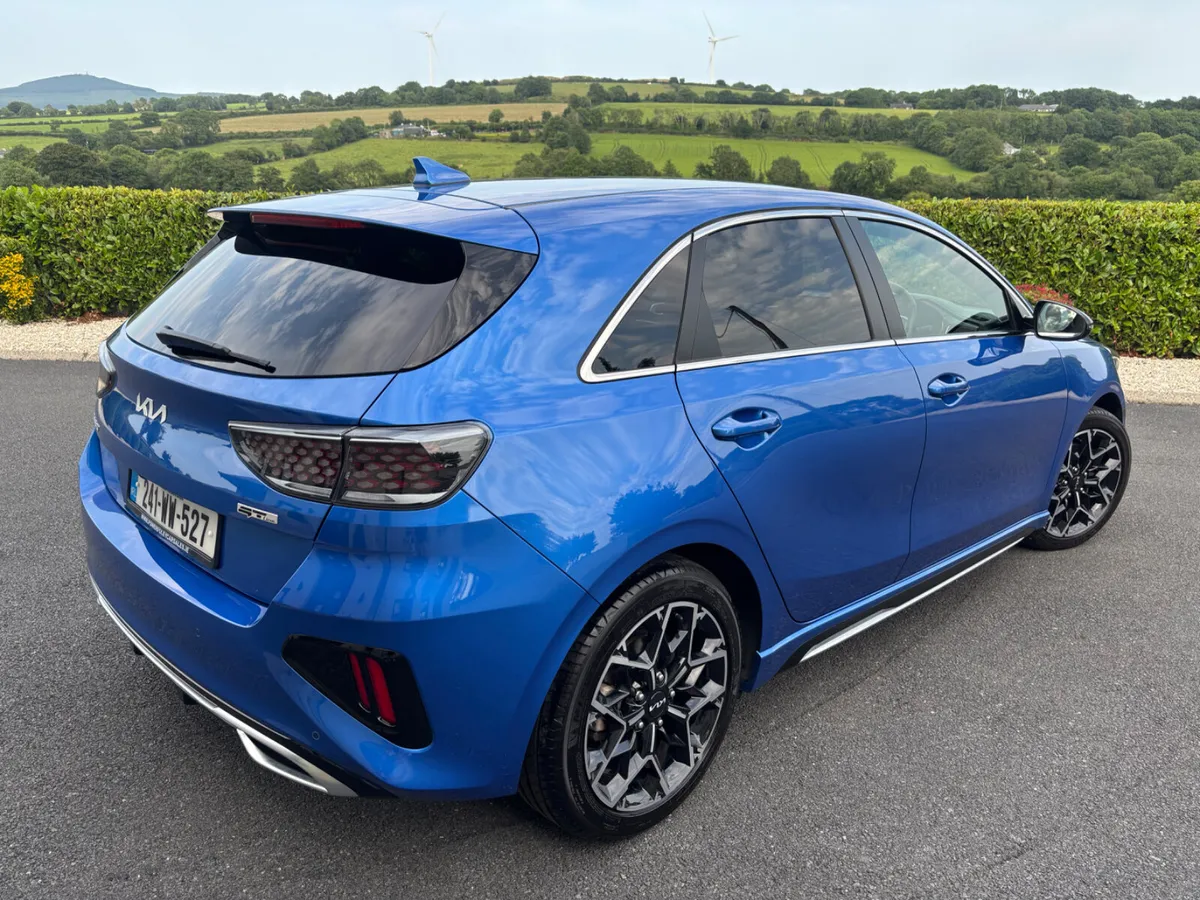2024 (241)Kia Ceed GT Line 1.6 Mhev 5Dr Diesel - Image 4