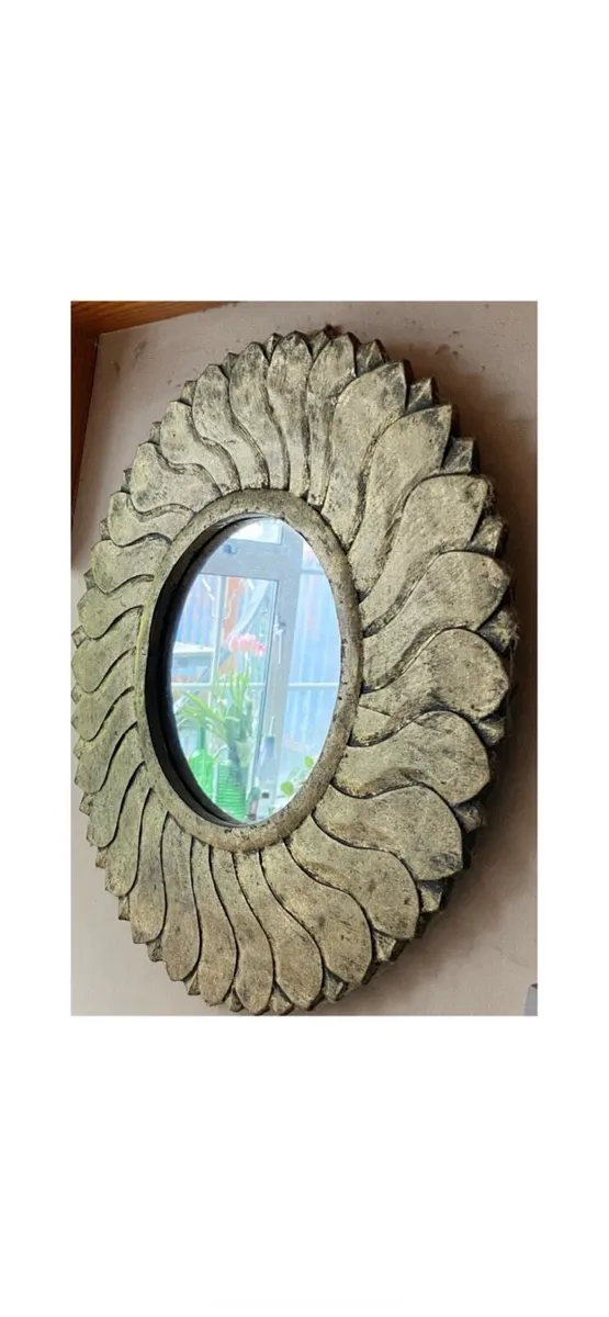 Sunflower Style Mirror