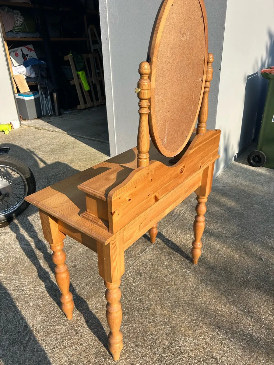 Pine dresser with mirror for sale - Image 2