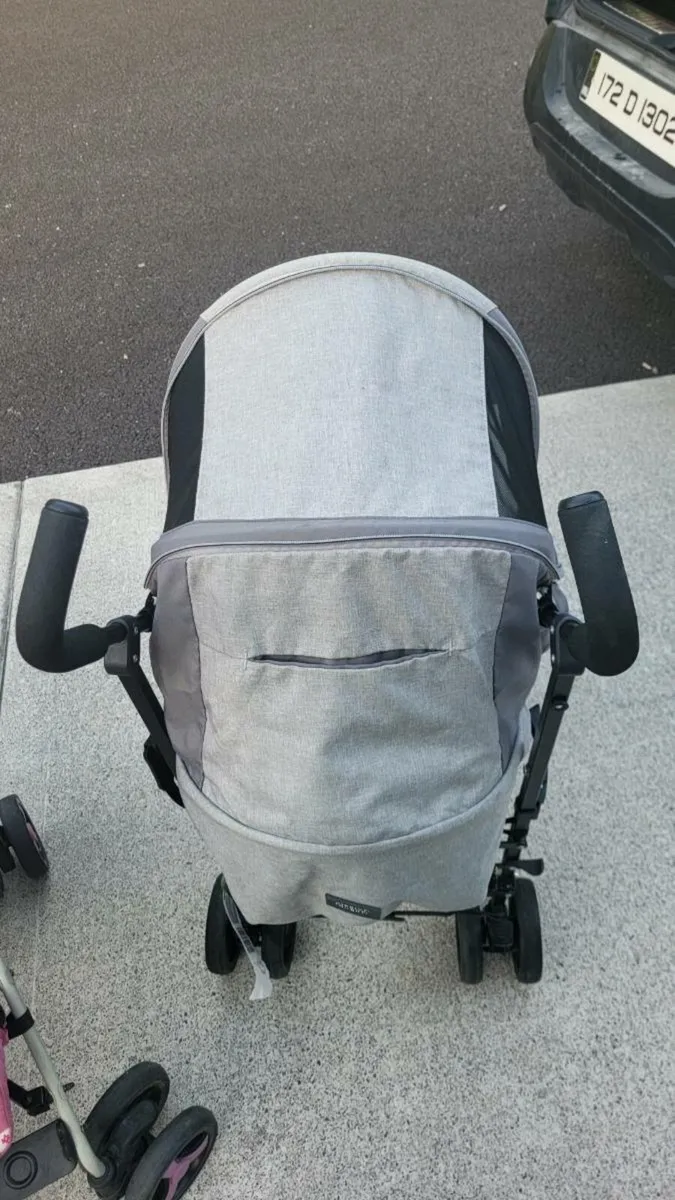 Mamas and papas stroller - Image 4