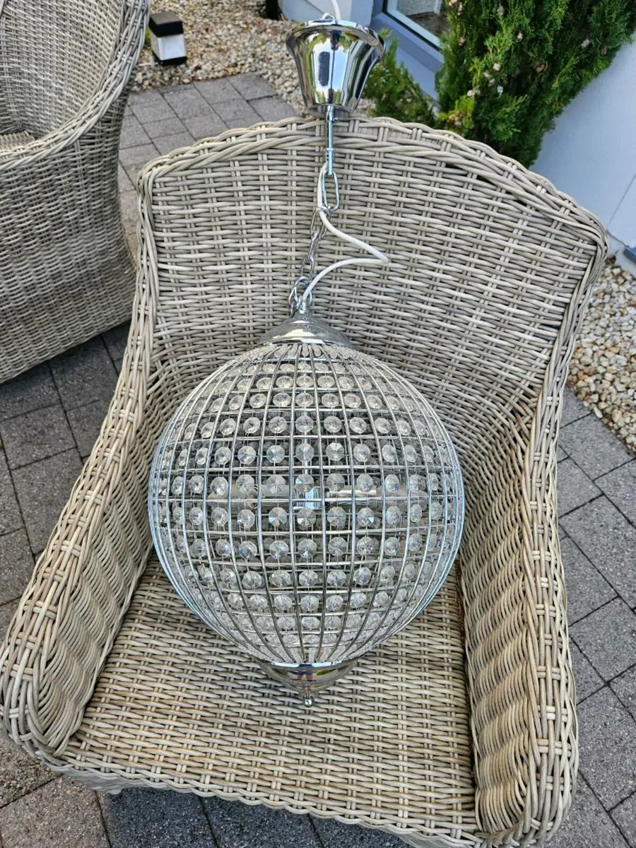 Chandelier light fitting