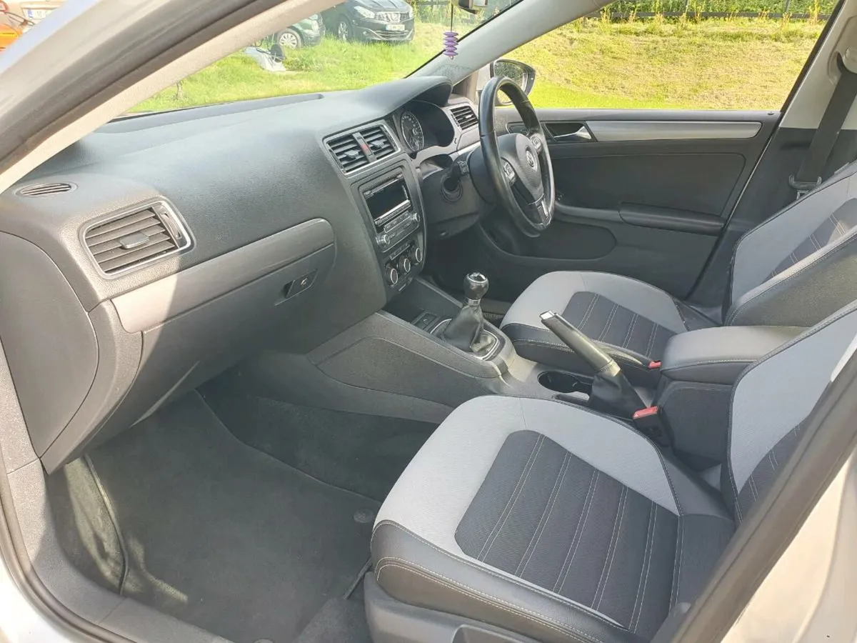 Car - Image 4