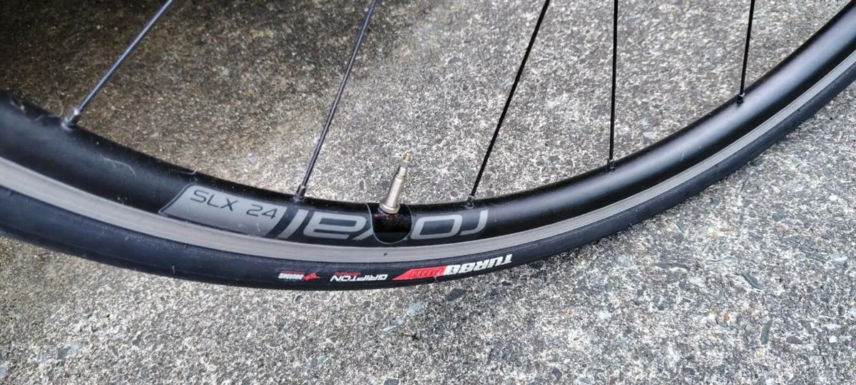 Roval slx 24 rim wheelset.. Perfect - Image 1