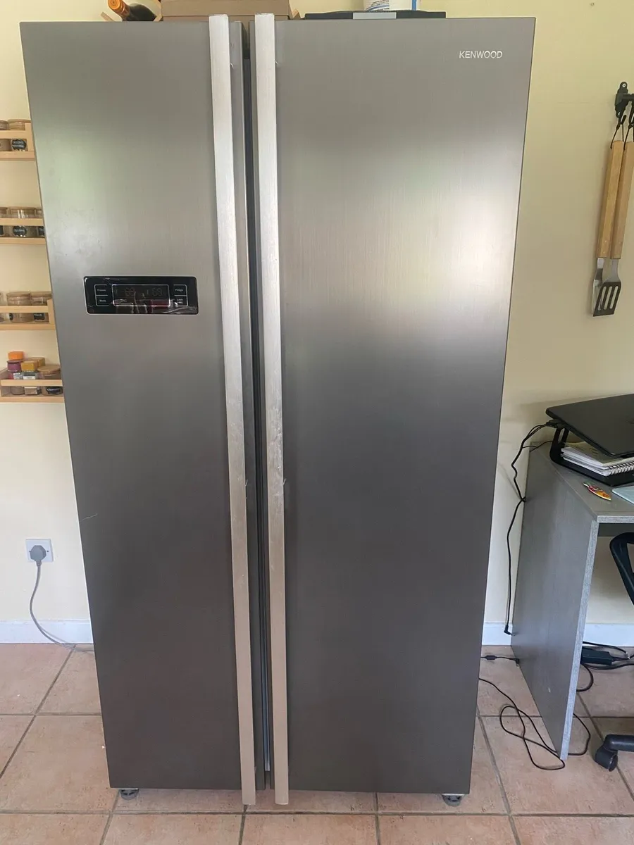Fridge/freezer - Image 1