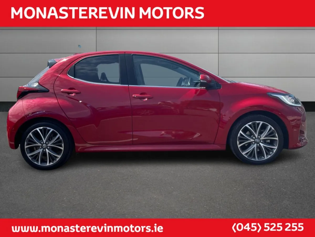 Toyota Yaris 1.5 Platinum - Extendable Warranty A - Image 4