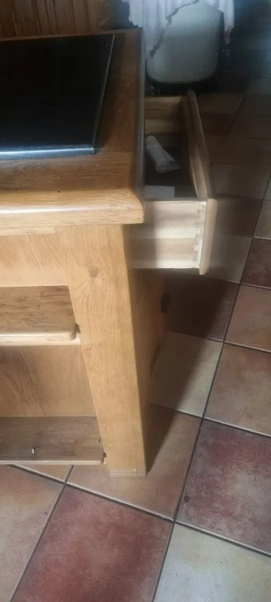 Pine Kitchen island - Image 3
