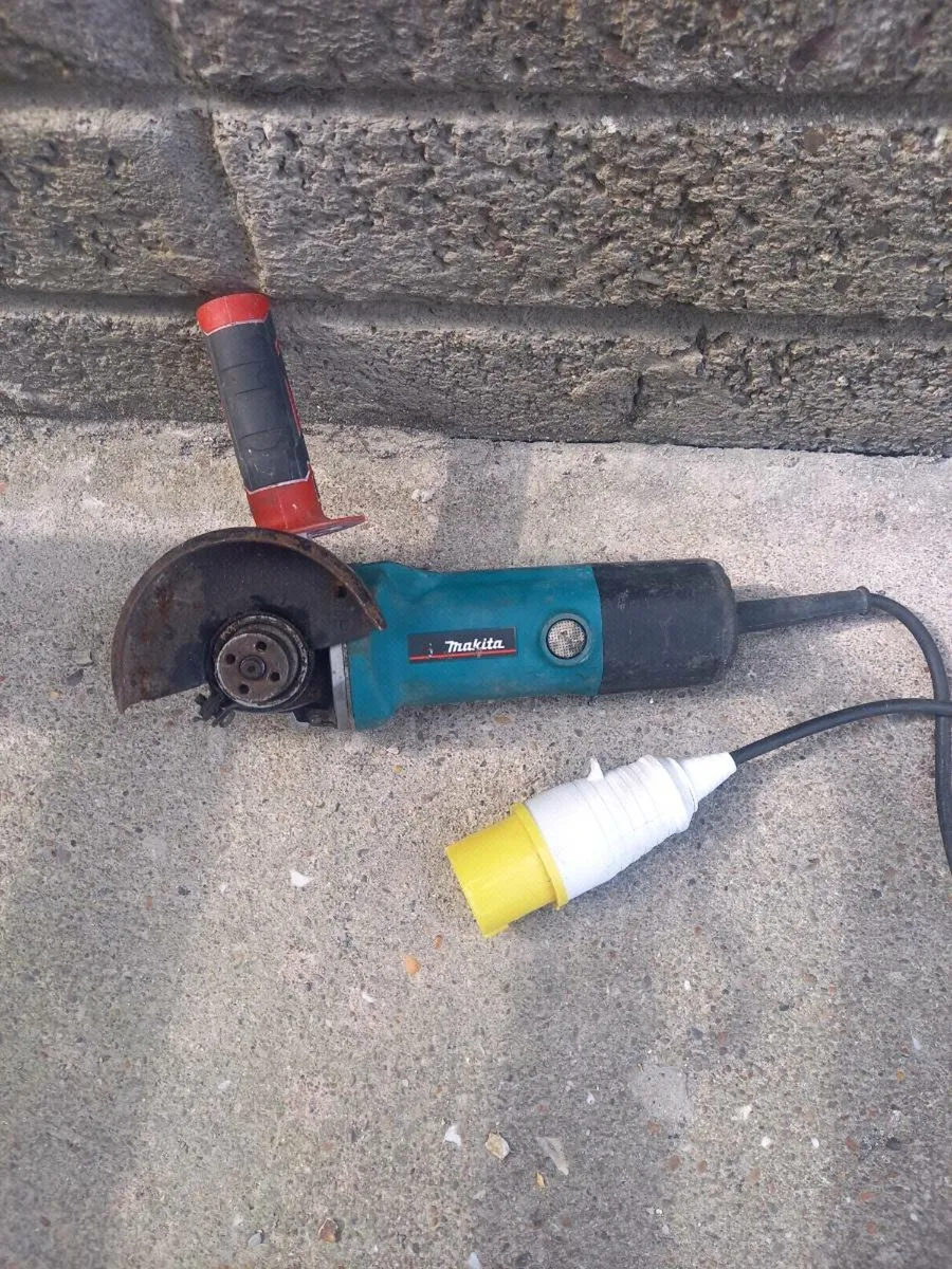 Makita Angle Grinder - Image 1
