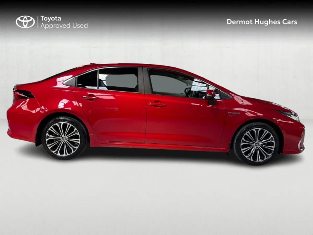 Toyota Corolla HYBRID LUNA SP SPORT 4DR - Image 3