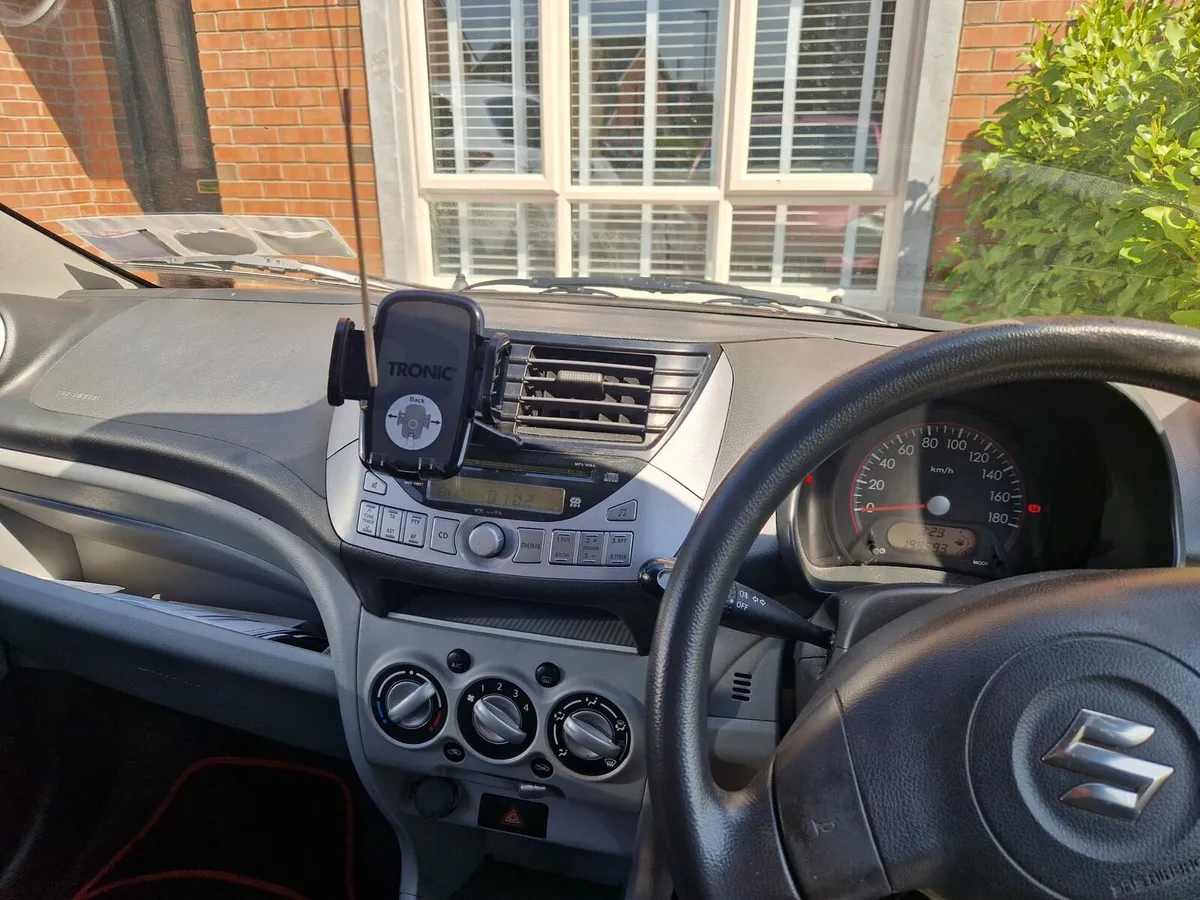 Car - Image 4
