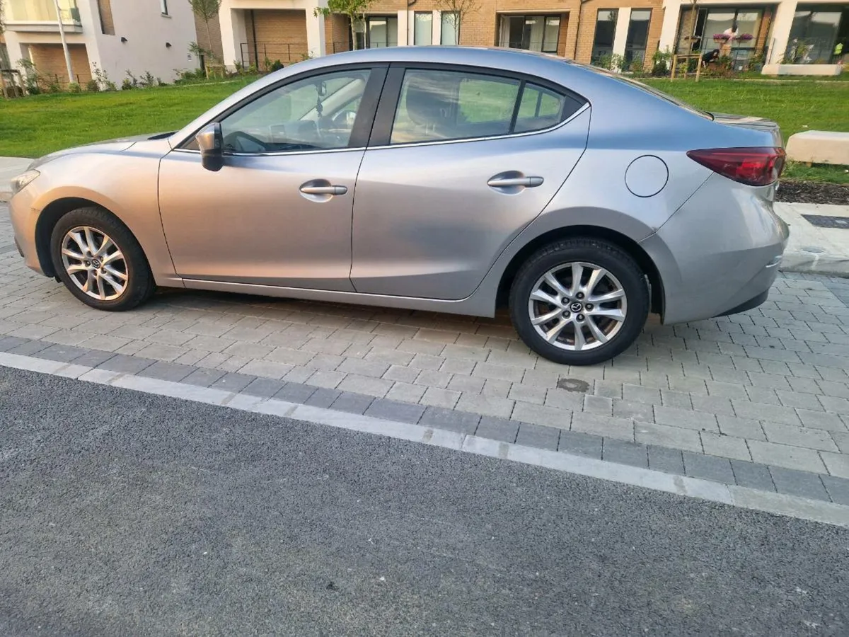 142 mazda3 - Image 4