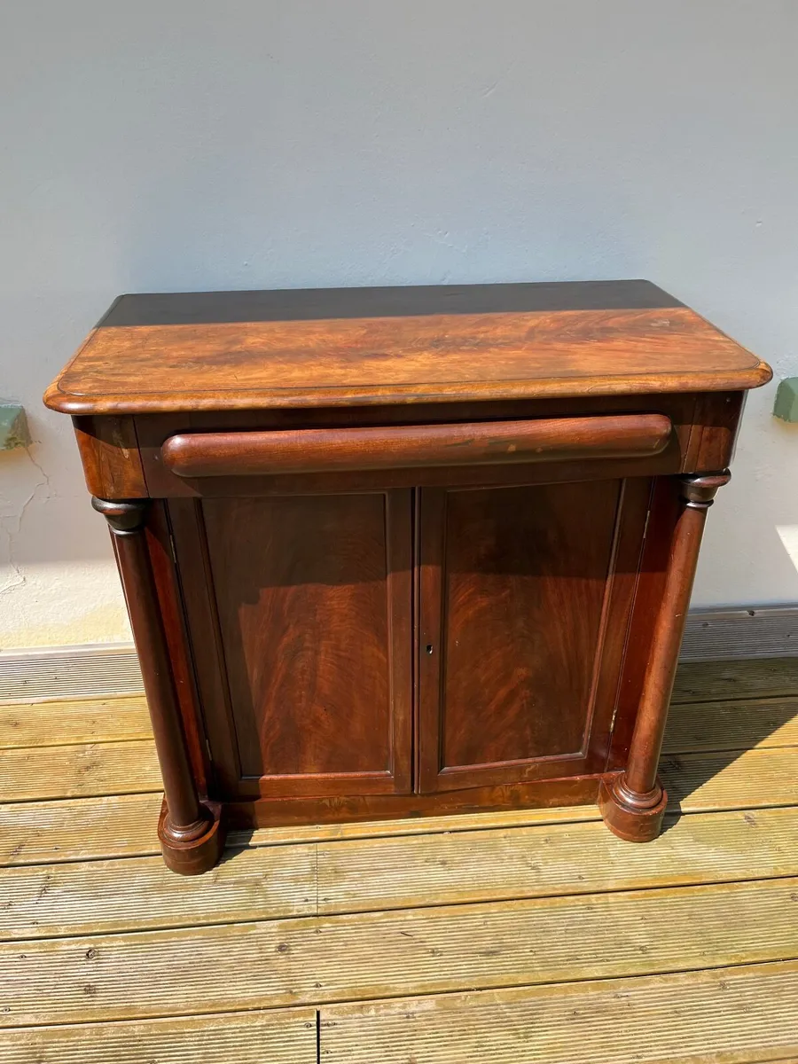 Mahogany small cabinet - Image 3