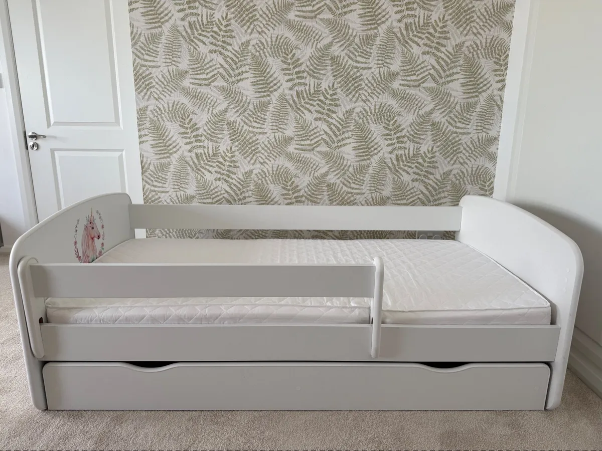 Baby Dreams children’s bed - Image 4