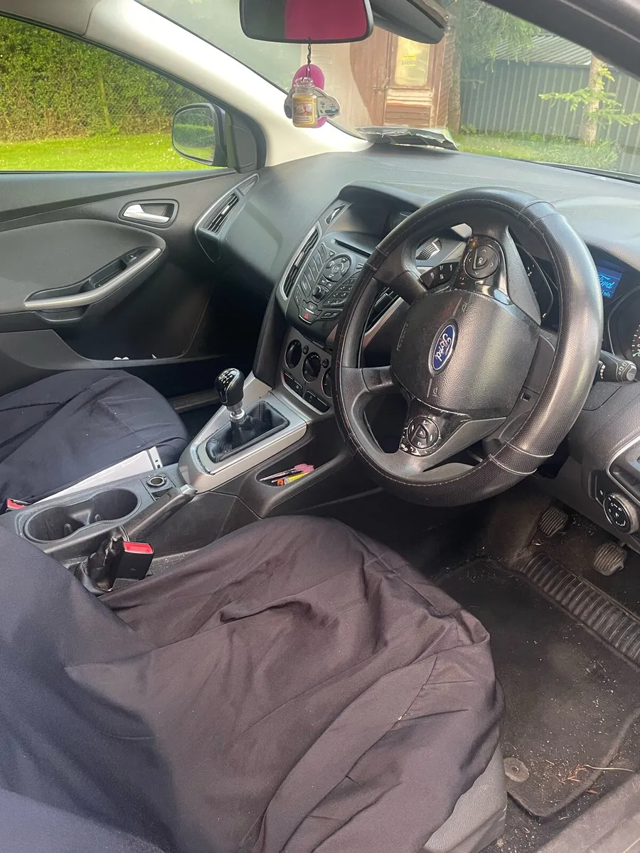 Car - Image 4