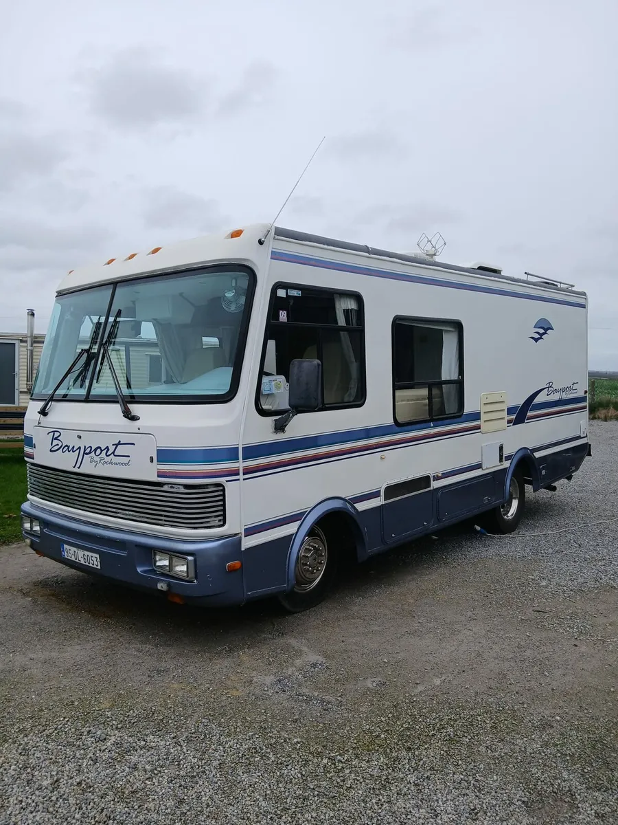 Camper - Image 2
