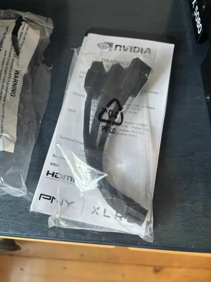 PNY GeForce RTX 5080 EPIC-X OC Triple Fan - Image 4