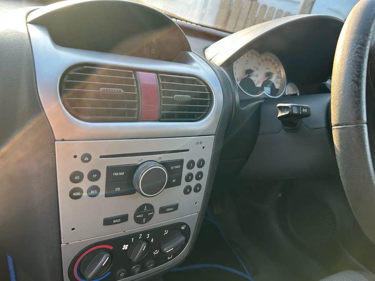 Car - Image 4