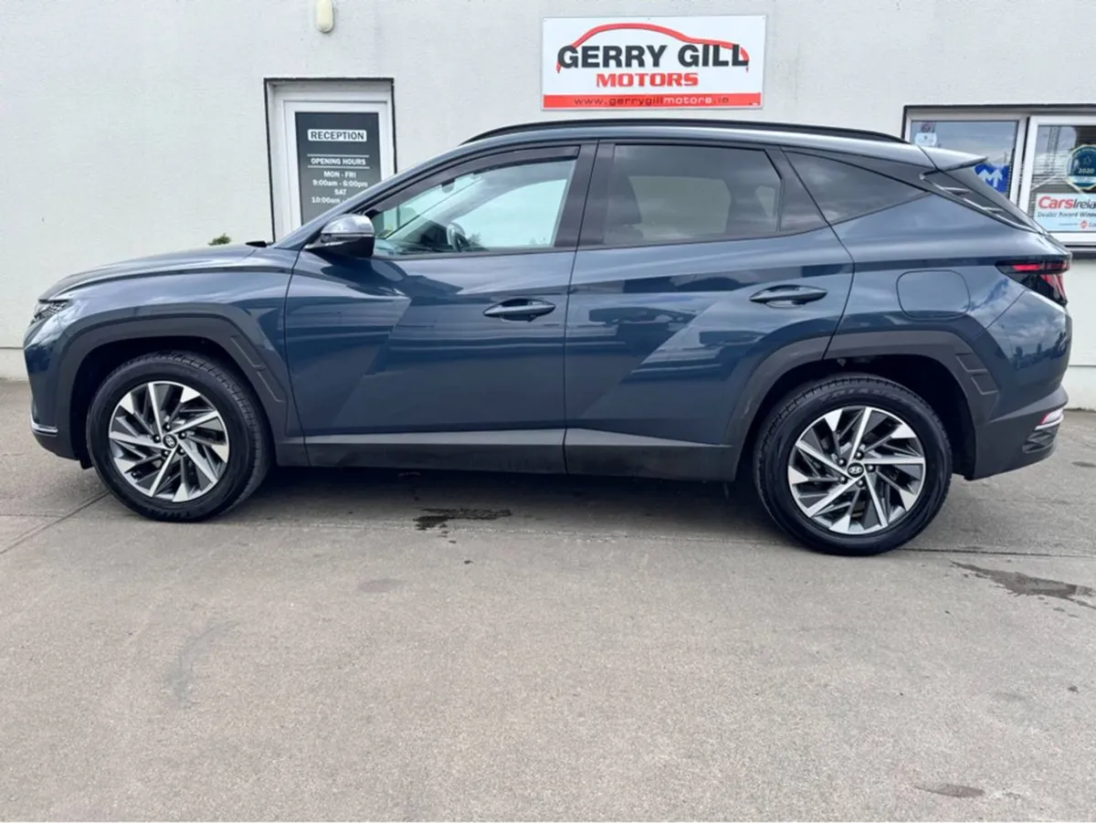 Hyundai Tucson Executive 5DR Heated Seats - Image 4