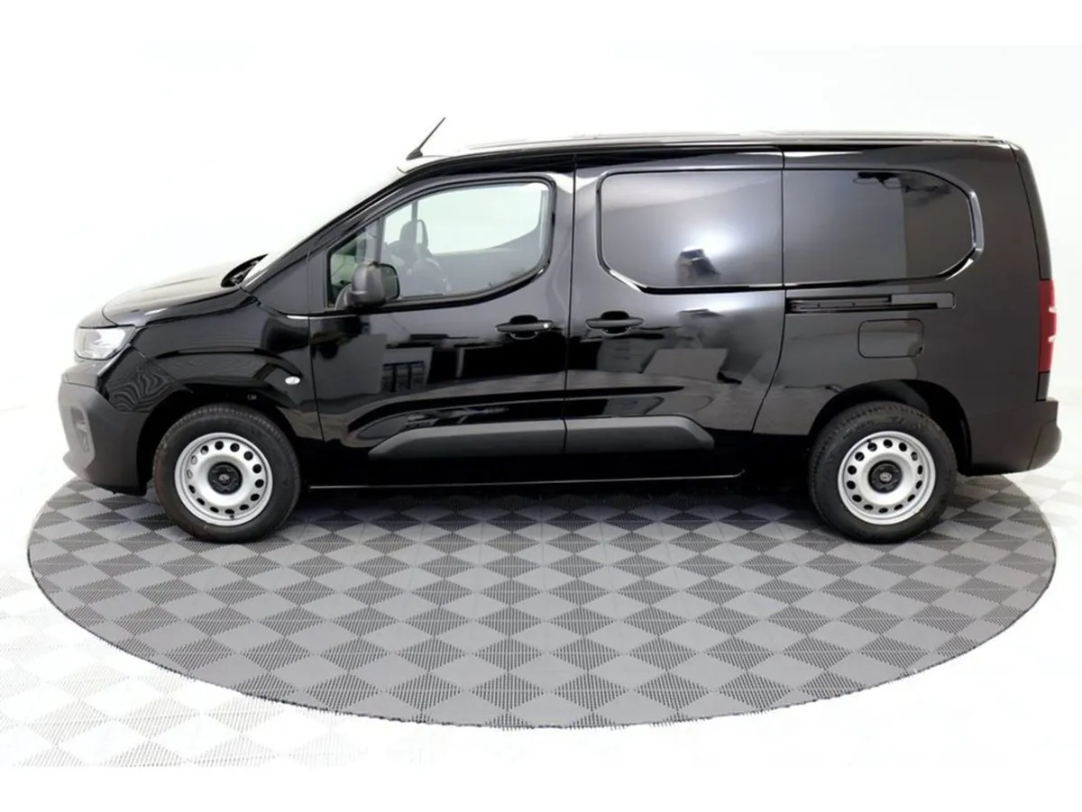 Peugeot Partner Prof Plus Long 1.5 Diesel 100HP 1 - Image 4