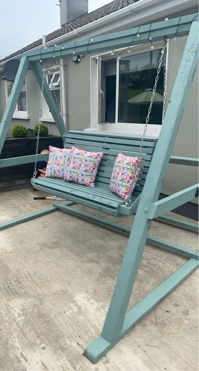 Garden swing