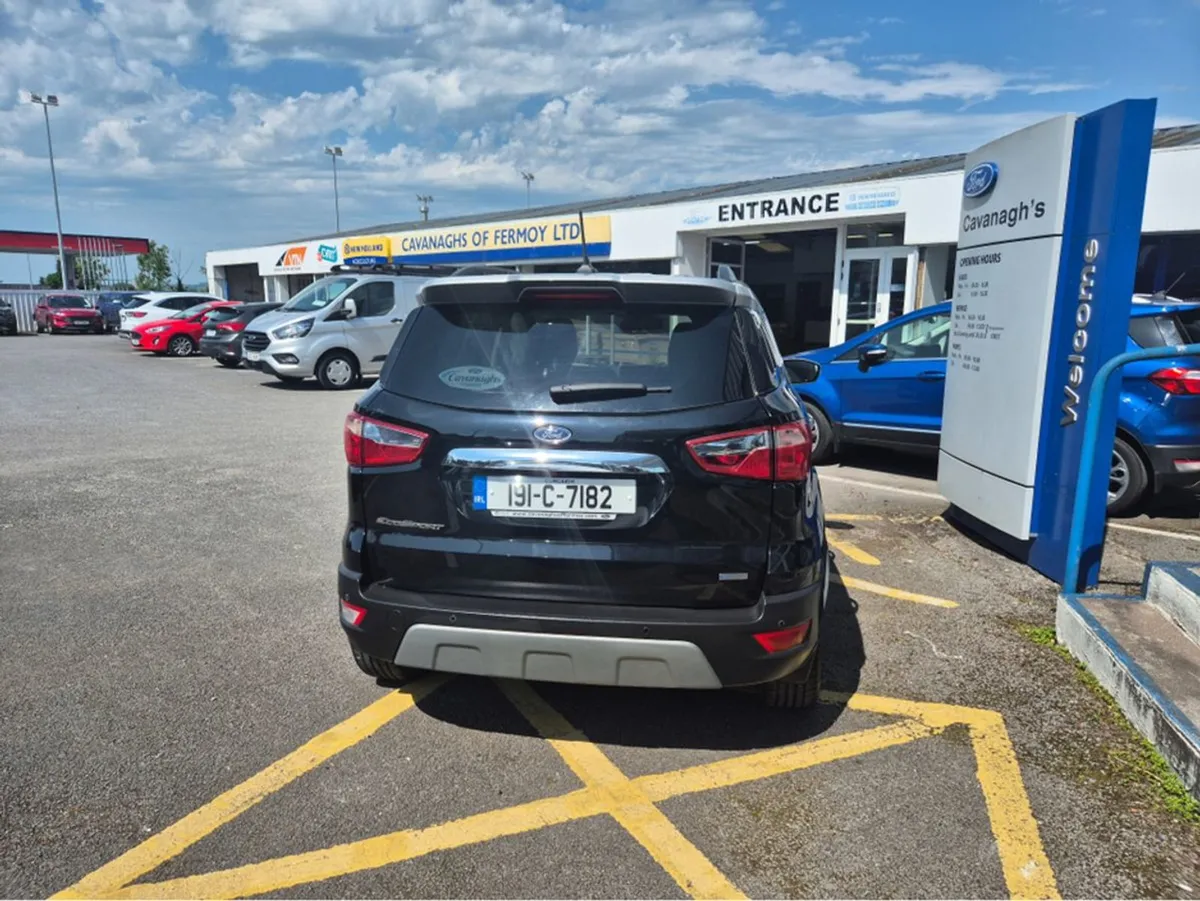 Ford EcoSport Titanium 1.5 TD 100PS M6 4DR - Image 3