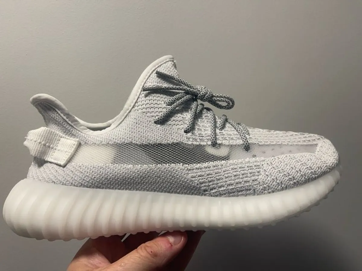 Yeezy starry white - Image 1