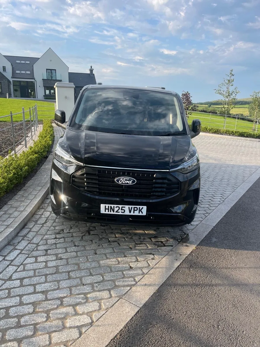 2025 Ford Transit Custom 280 Limited - Image 4