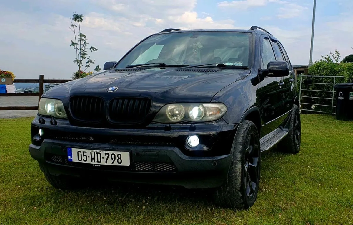 BMW X5 Crewcab - Image 1