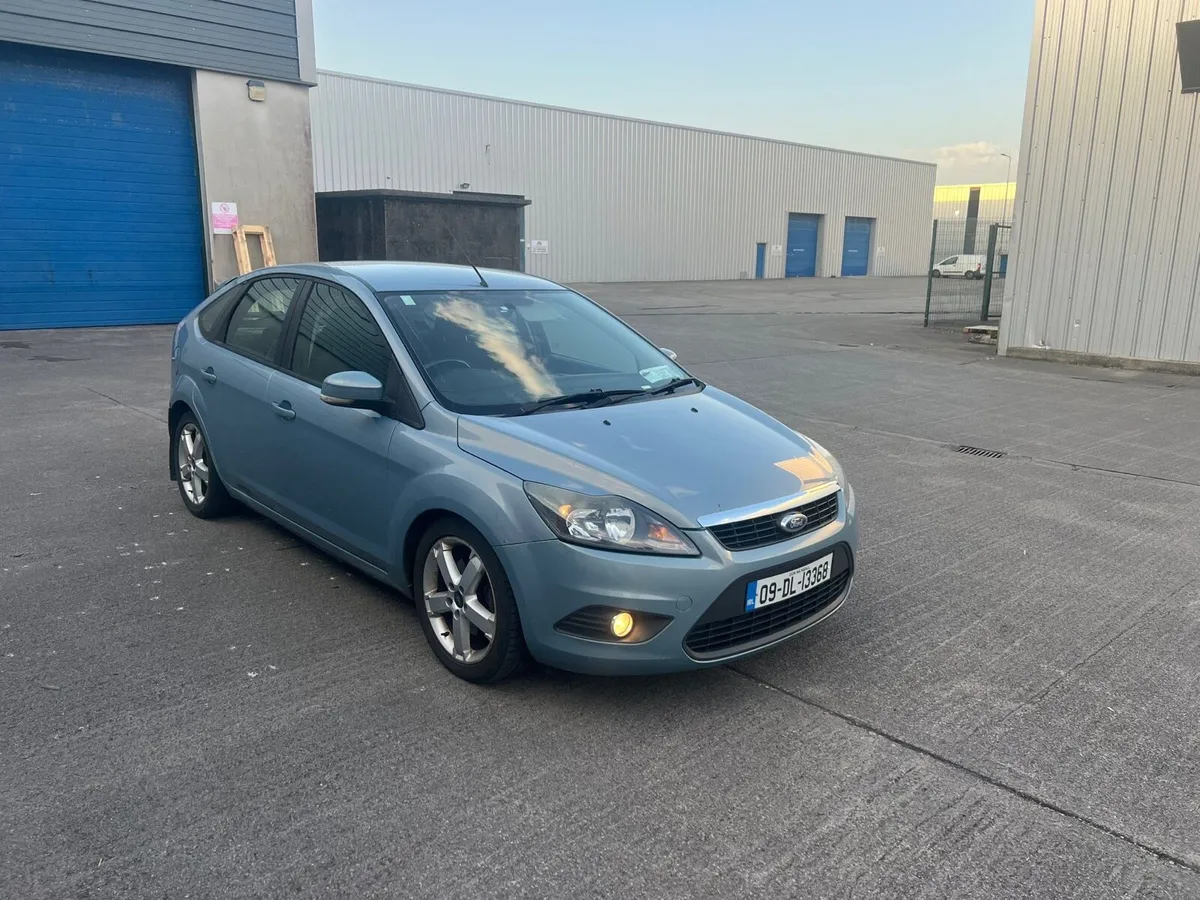 2009 Ford focus - Image 2