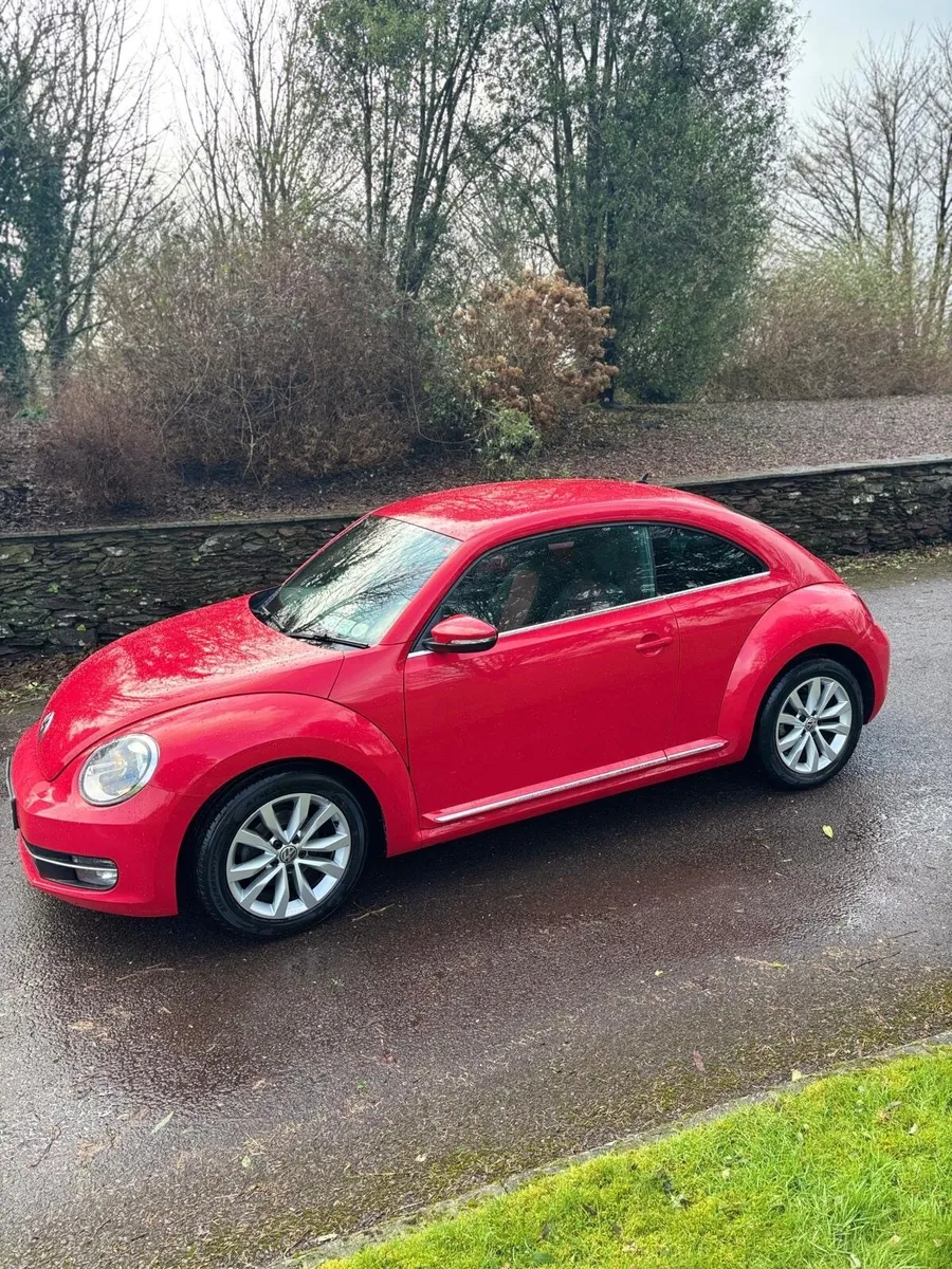 Volkswagen Beetle 2014 - Image 1