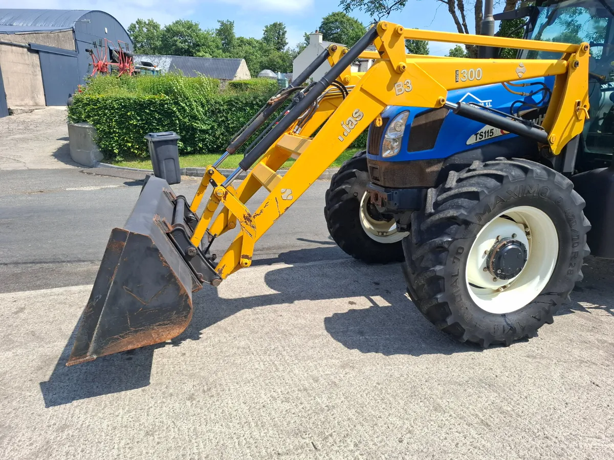 TS115A LOADER - Image 1