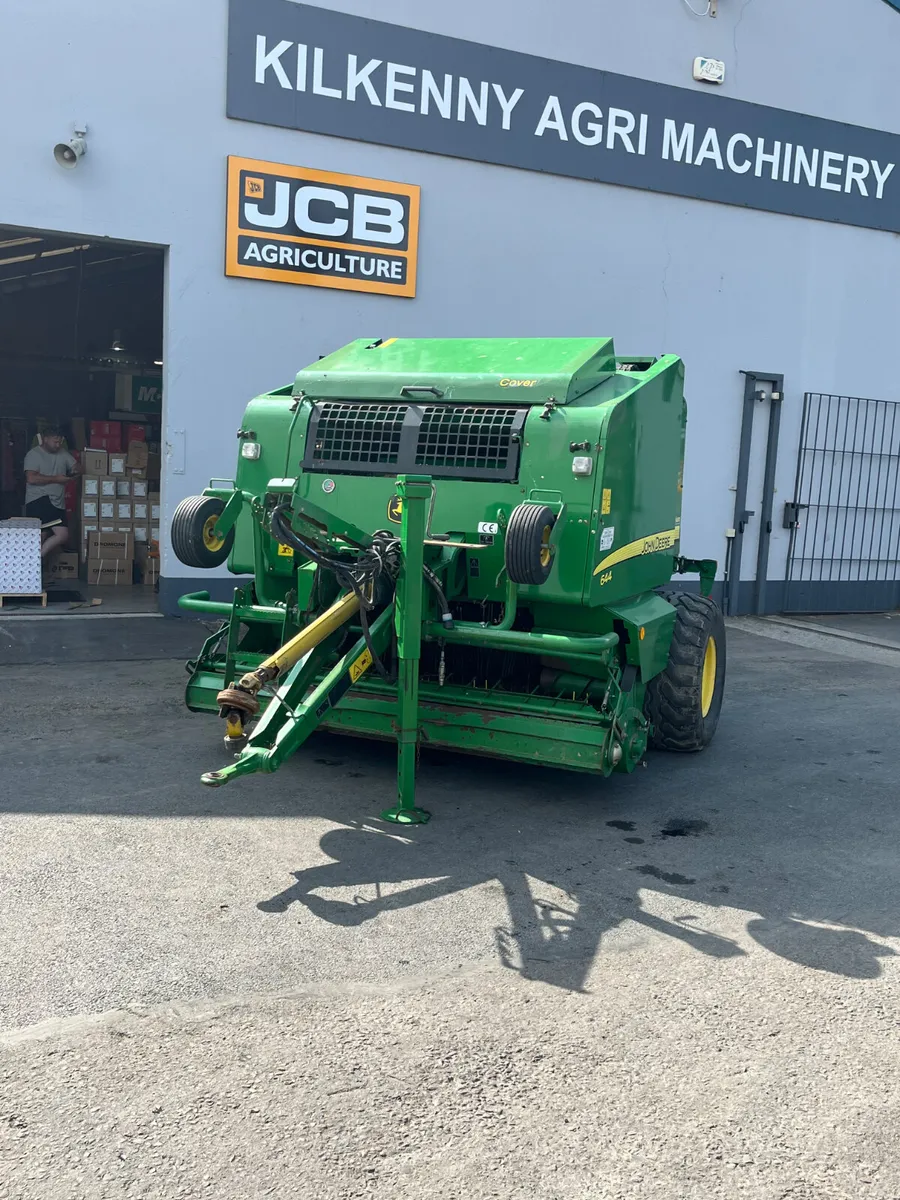 John Deere 644 Baler - Image 2