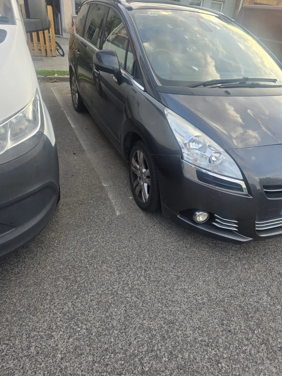 Peugeot 5008 - Image 3