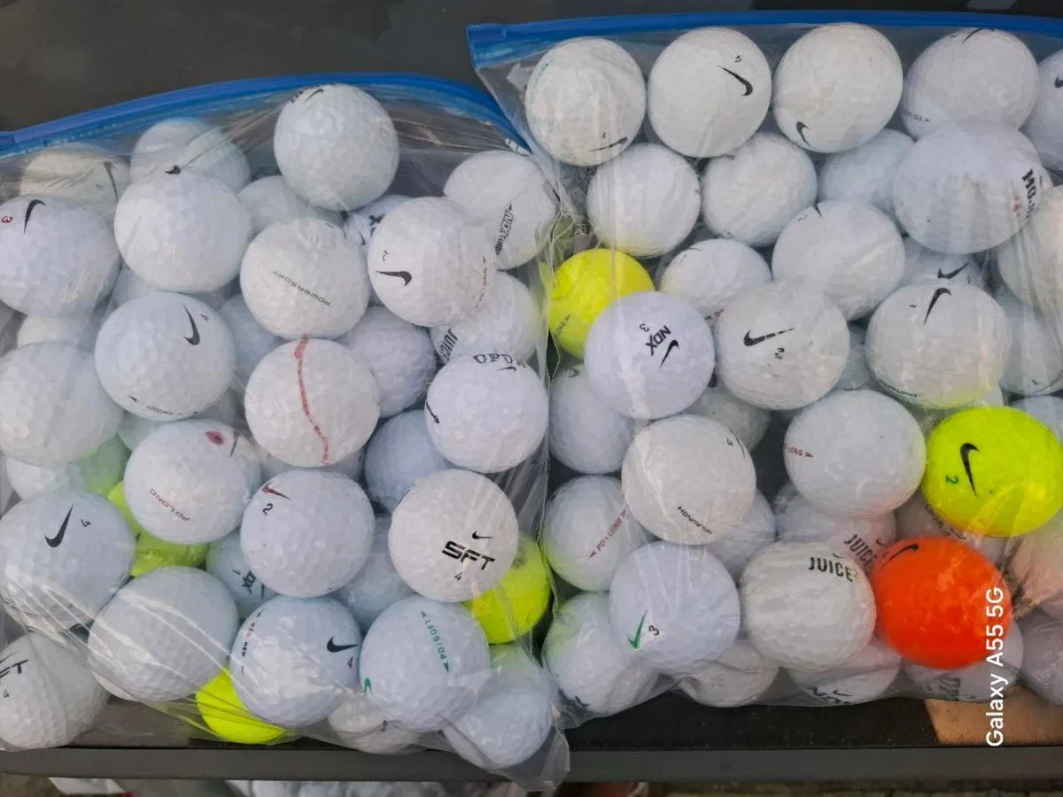80 NIKE BALLS