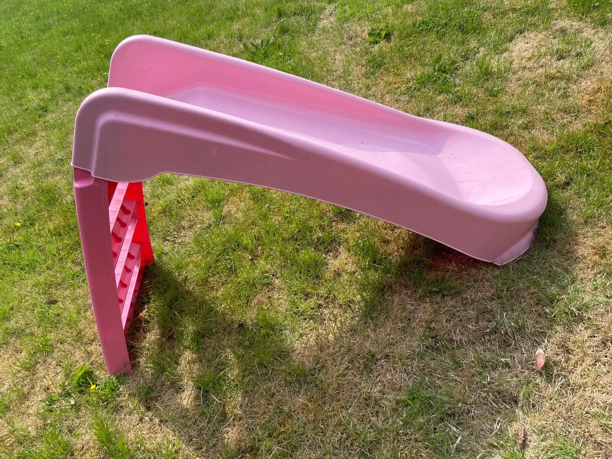 Pink kids slide - Image 1
