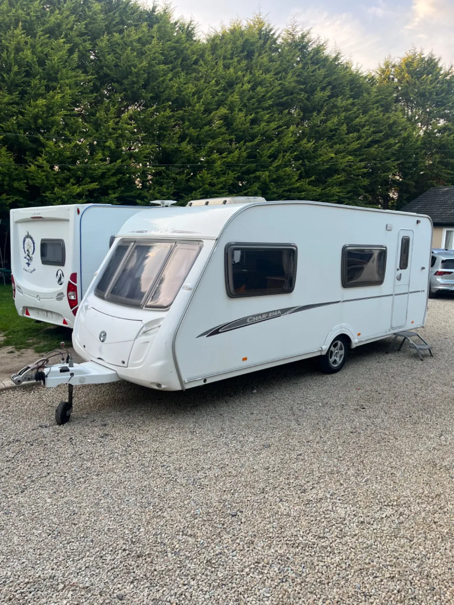 Swift Challenger 6 Berth Fixed Bunkbed Caravan - Image 1
