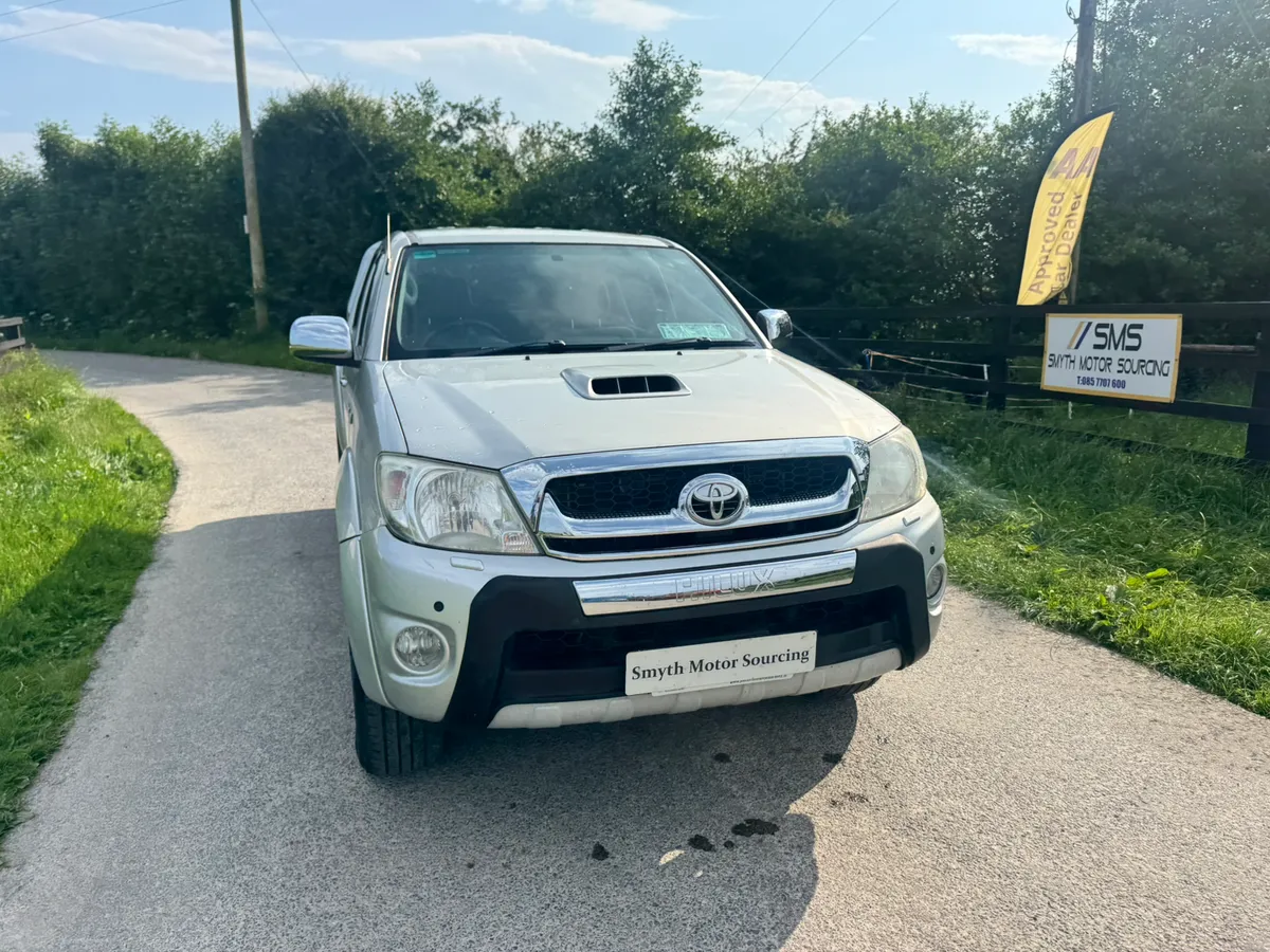 2010 Toyota Hilux Invincible 3.0L D4D***** - Image 4