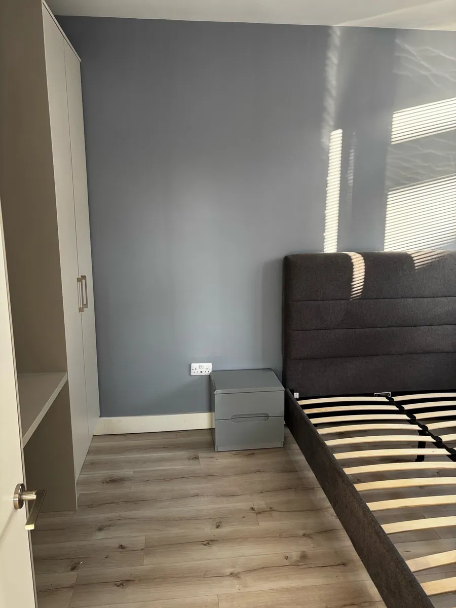 Bed - Image 2