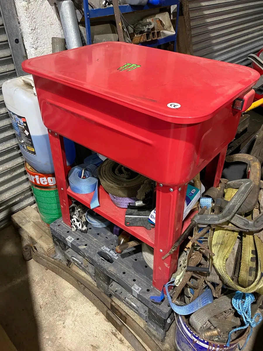Parts Washer - Image 1